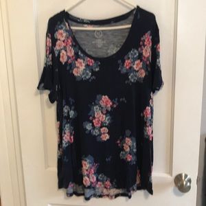 Maurices lightweight tee with open sleeves